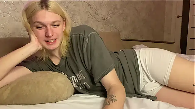 Snapshot of evelina228 chatting on November 27, 9:06 pm evelina228 online show from November 27, 9:06 pm