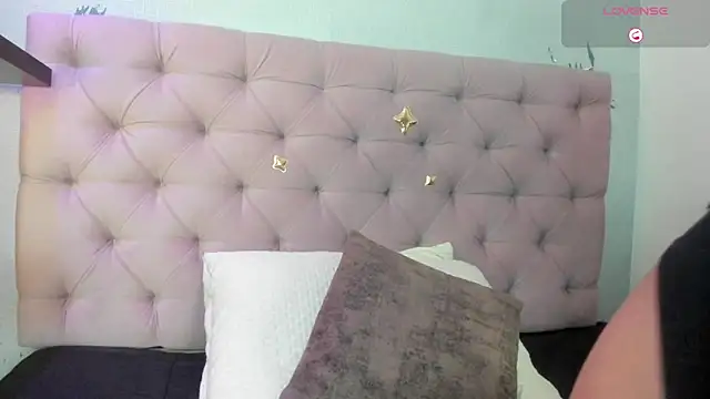 orion  smith online show from February 6, 2:38 am