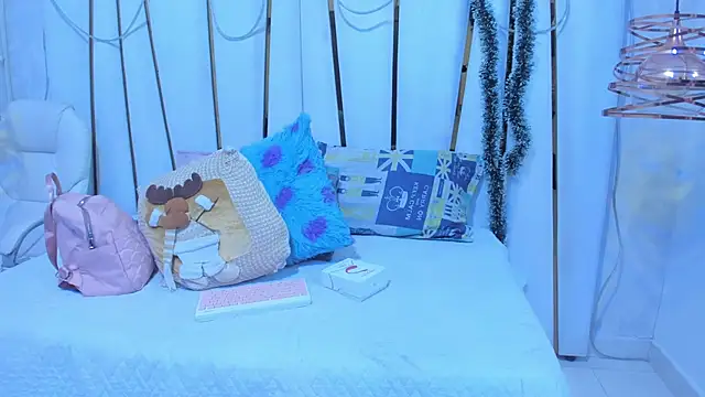 bonnie sm online show from December 21, 7:10 pm