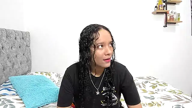 nay and aleja1 online show from November 12, 2:34 am