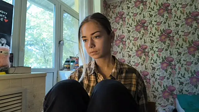 Witching Moon online show from September 9, 8:03 am