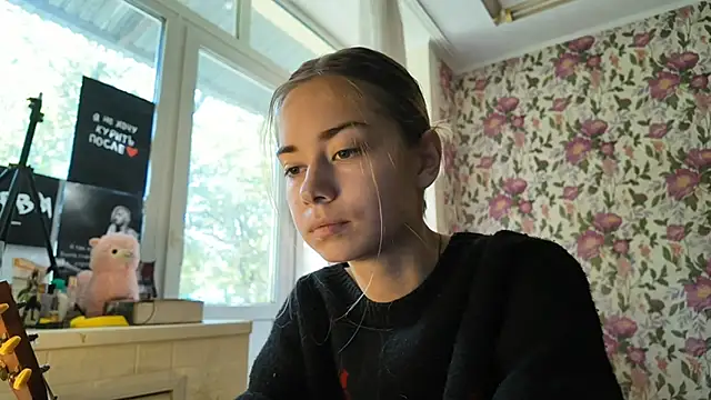 Witching Moon online show from September 11, 8:47 am