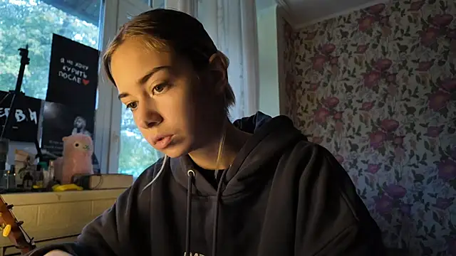 Witching Moon online show from September 12, 8:03 am