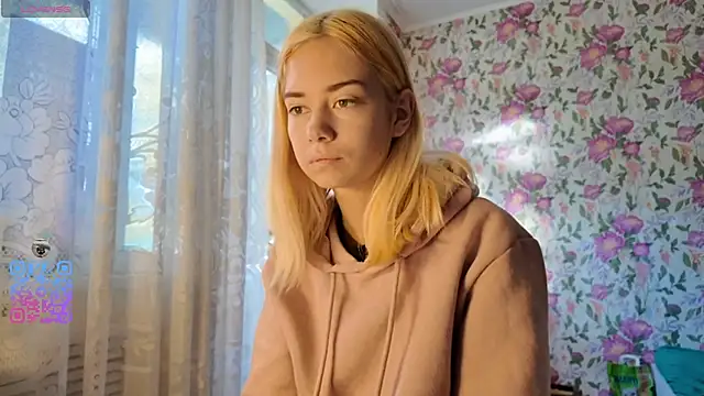 Witching Moon online show from October 1, 5:35 am