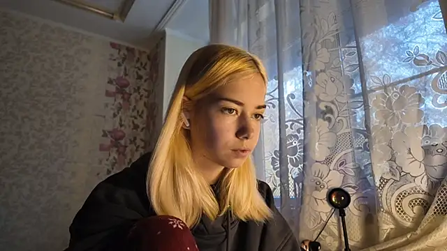 Witching Moon online show from October 7, 7:27 am