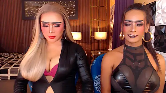 Snapshot of SeductiveAshleyTS chatting on March 31, 4:40 pm SeductiveAshleyTS online show from March 31, 4:40 pm