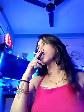 Snapshot of Love_Beauty01 chatting on February 3, 6:46 pm Love Beauty01 online show from February 3, 6:46 pm