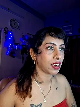 Love Beauty01 online show from April 12, 6:57 pm