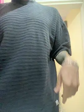 Snapshot of AlphaMasterXxx chatting on October 13, 1:44 pm AlphaMasterXxx online show from October 13, 1:44 pm