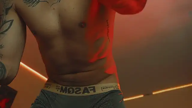 AlphaMasterXxx online show from March 22, 7:06 pm