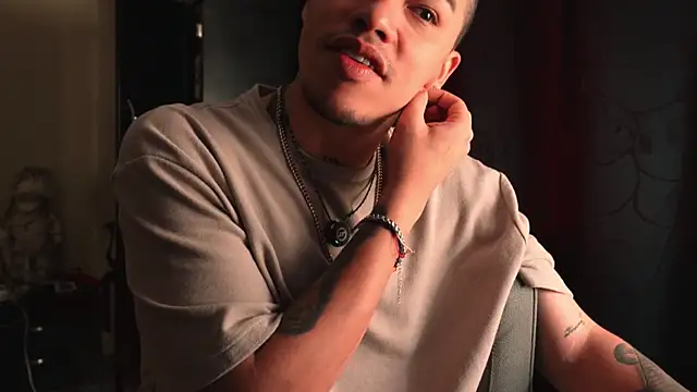 AlphaMasterXxx online show from April 2, 2:15 pm