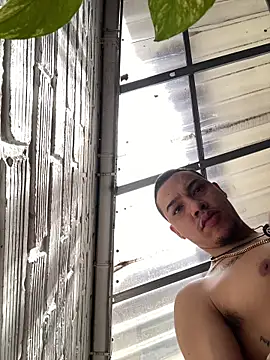 AlphaMasterXxx online show from May 25, 4:13 pm