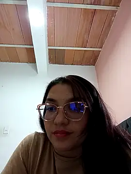 Snapshot of Sensual_Anyelie chatting on November 11, 1:27 am Sensual Anyelie online show from November 11, 1:27 am