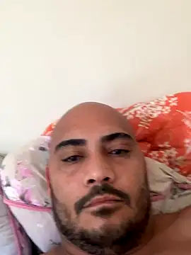 Snapshot of Morenocasado34liberal chatting on November 4, 3:55 pm Morenocasado34liberal online show from November 4, 3:55 pm