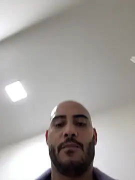 Snapshot of Morenocasado34liberal chatting on February 11, 11:15 am Morenocasado34liberal online show from February 11, 11:15 am