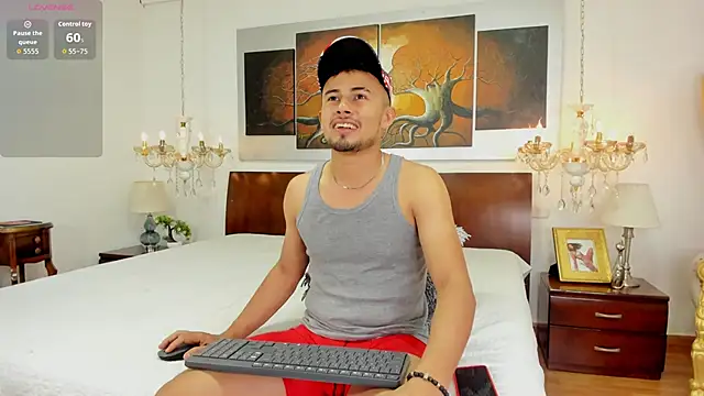 Valentiinoss online show from January 15, 8:45 pm