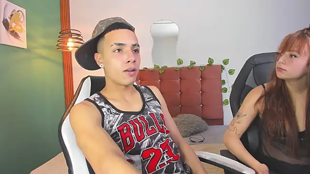 Aisha andy online show from September 18, 4:14 am