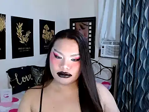 Snapshot of TSbrianaHugeCock chatting on January 5, 5:27 pm TSbrianaHugeCock online show from January 5, 5:27 pm