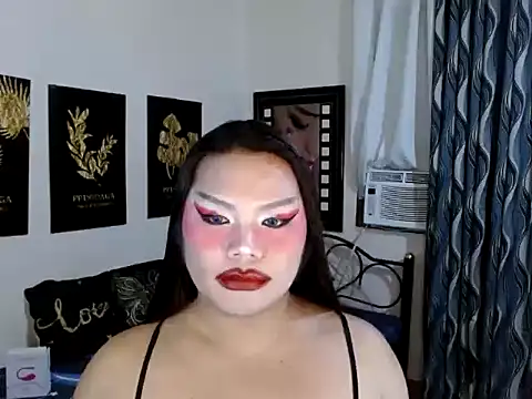 Snapshot of TSbrianaHugeCock chatting on January 11, 5:18 pm TSbrianaHugeCock online show from January 11, 5:18 pm