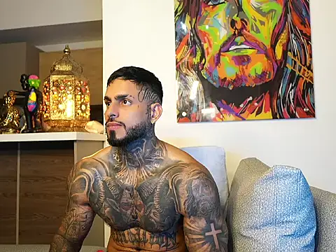 logan hugh8 online show from September 18, 11:18 pm