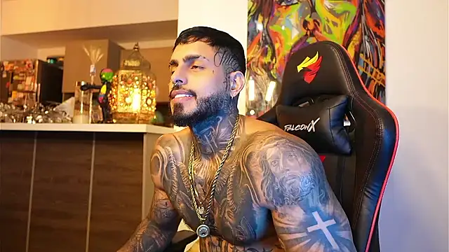 logan hugh8 online show from September 28, 2:06 am