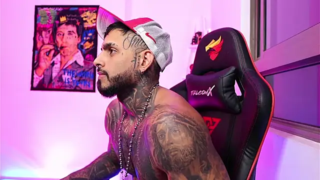 logan hugh8 online show from October 18, 2:58 am