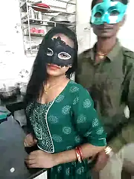 Snapshot of LOVE568 chatting on November 6, 4:46 am LOVE568 online show from November 6, 4:46 am