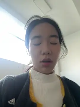 luluya1314 online show from November 13, 2:21 am