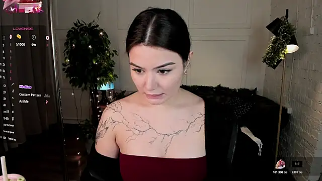 Snapshot of Dark_Moni chatting on January 7, 2:47 am Dark Moni online show from January 7, 2:47 am