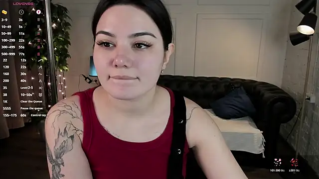 Snapshot of Dark_Moni chatting on February 27, 2:44 am Dark Moni online show from February 27, 2:44 am