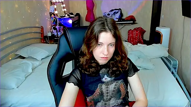 Agata in Wonderland online show from September 18, 12:34 am