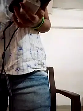 Love Foreverr12 online show from November 13, 8:35 am