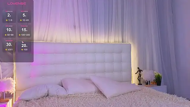 Monica Leen online show from February 9, 6:50 am