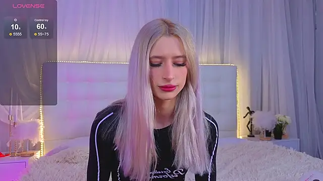 Monica Leen online show from March 1, 6:15 am