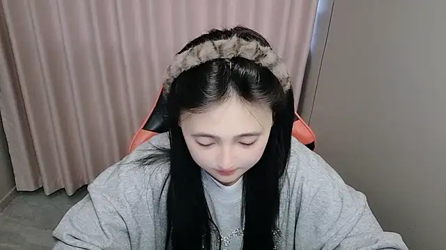 Snapshot of xxz98 chatting on April 21, 9:37 am xxz98 online show from April 21, 9:37 am