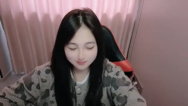 Snapshot of xxz98 chatting on April 23, 2:24 am xxz98 online show from April 23, 2:24 am