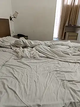 Snapshot of Aunty_Boy_143 chatting on October 7, 7:27 am Aunty Boy 143 online show from October 7, 7:27 am