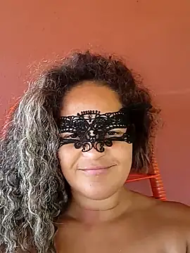 Snapshot of RaphinhaSanches chatting on March 20, 1:16 pm RaphinhaSanches online show from March 20, 1:16 pm