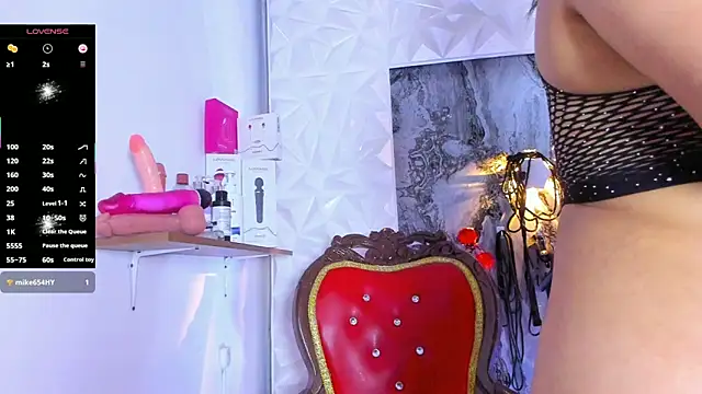 Luciana r online show from April 1, 11:44 am