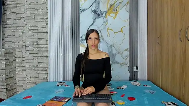 Snapshot of mybonnieandclyde303av chatting on February 8, 12:36 am mybonnieandclyde303av online show from February 8, 12:36 am