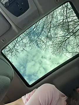  JessyRey  online show from April 1, 1:41 pm