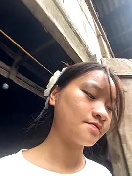   Nhug  05 online show from October 8, 1:14 am