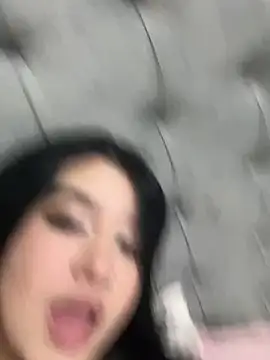 Aliciawhitee online show from September 11, 4:34 am