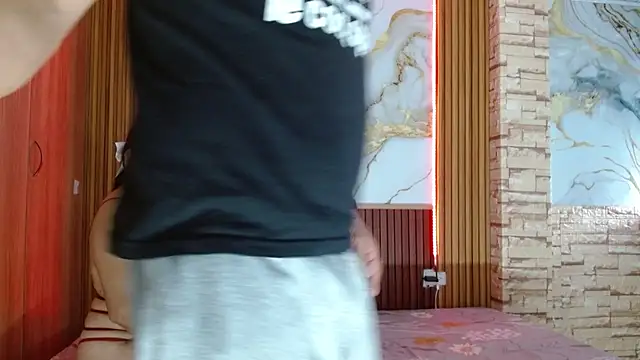 mollyandsam303av online show from February 11, 7:30 pm