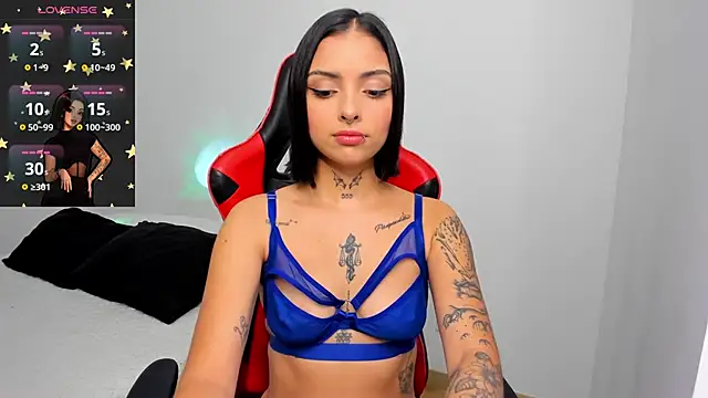 Snapshot of hannah_miltonn chatting on June 10, 7:46 pm hannah miltonn online show from June 10, 7:46 pm
