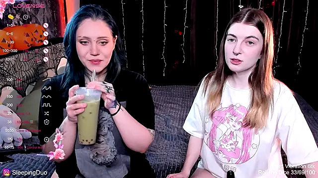 Threesomebabes online show from October 27, 11:36 am