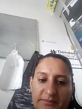 Snapshot of Titiss8921 chatting on September 10, 12:16 pm Titiss8921 online show from September 10, 12:16 pm