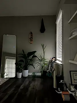 Flowerdaddyxh online show from January 13, 1:49 pm