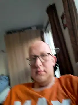 geilerd122 online show from March 4, 5:19 pm