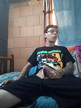 Snapshot of Killua_Zoldyck420 chatting on November 22, 9:58 pm Killua Zoldyck420 online show from November 22, 9:58 pm